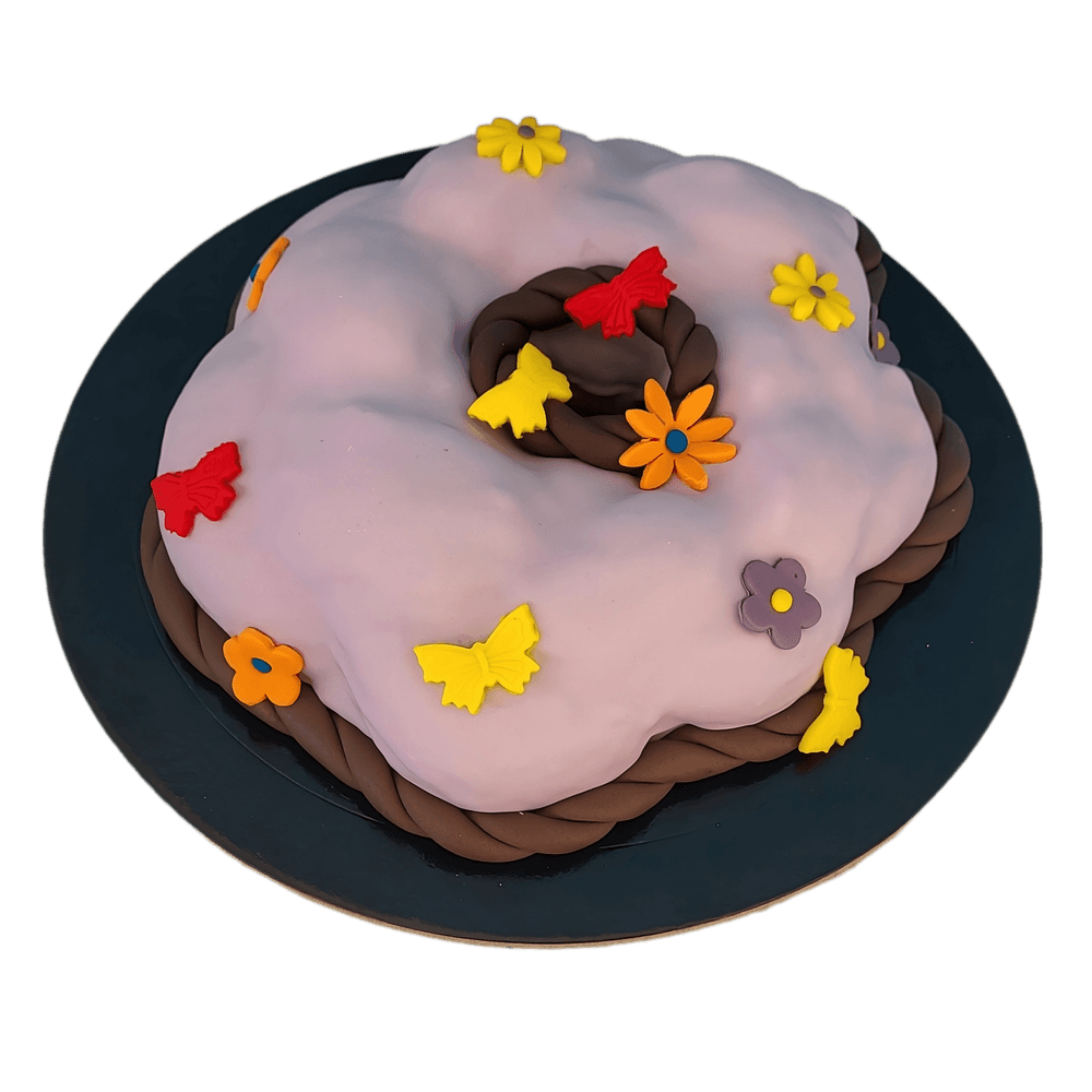 Πασχαλινό τσουρέκι με ζαχαρόπαστα