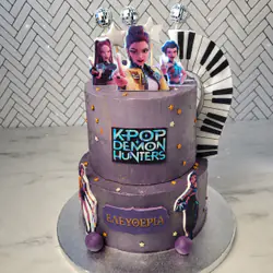 Τούρτα K-pop Demon Hunters Huntrix Πιάνο