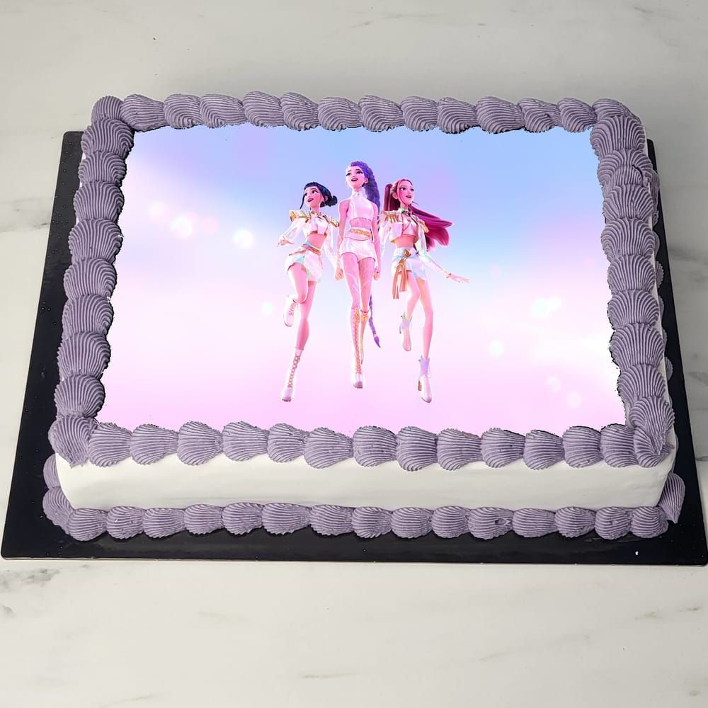 Τούρτα K-Pop Demon Hunters στα Λευκά